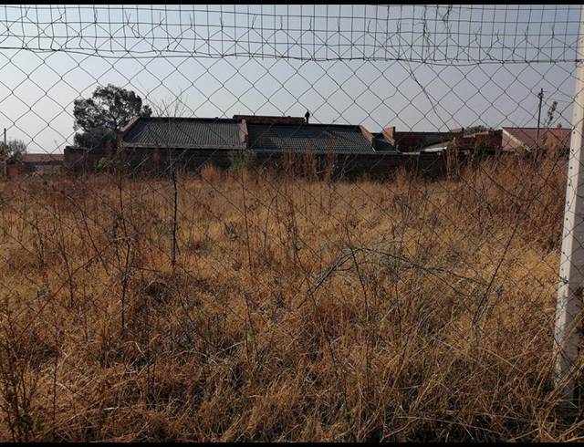 LAND FOR SALE IN ZAKARIYYA PARK